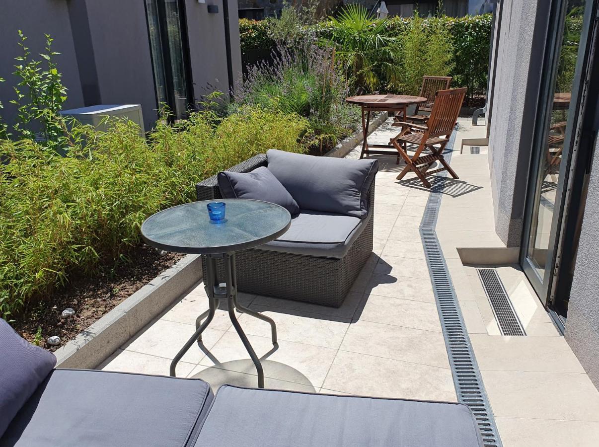 Bella Vista Lux Apartment With Private Terace Koper Exteriör bild