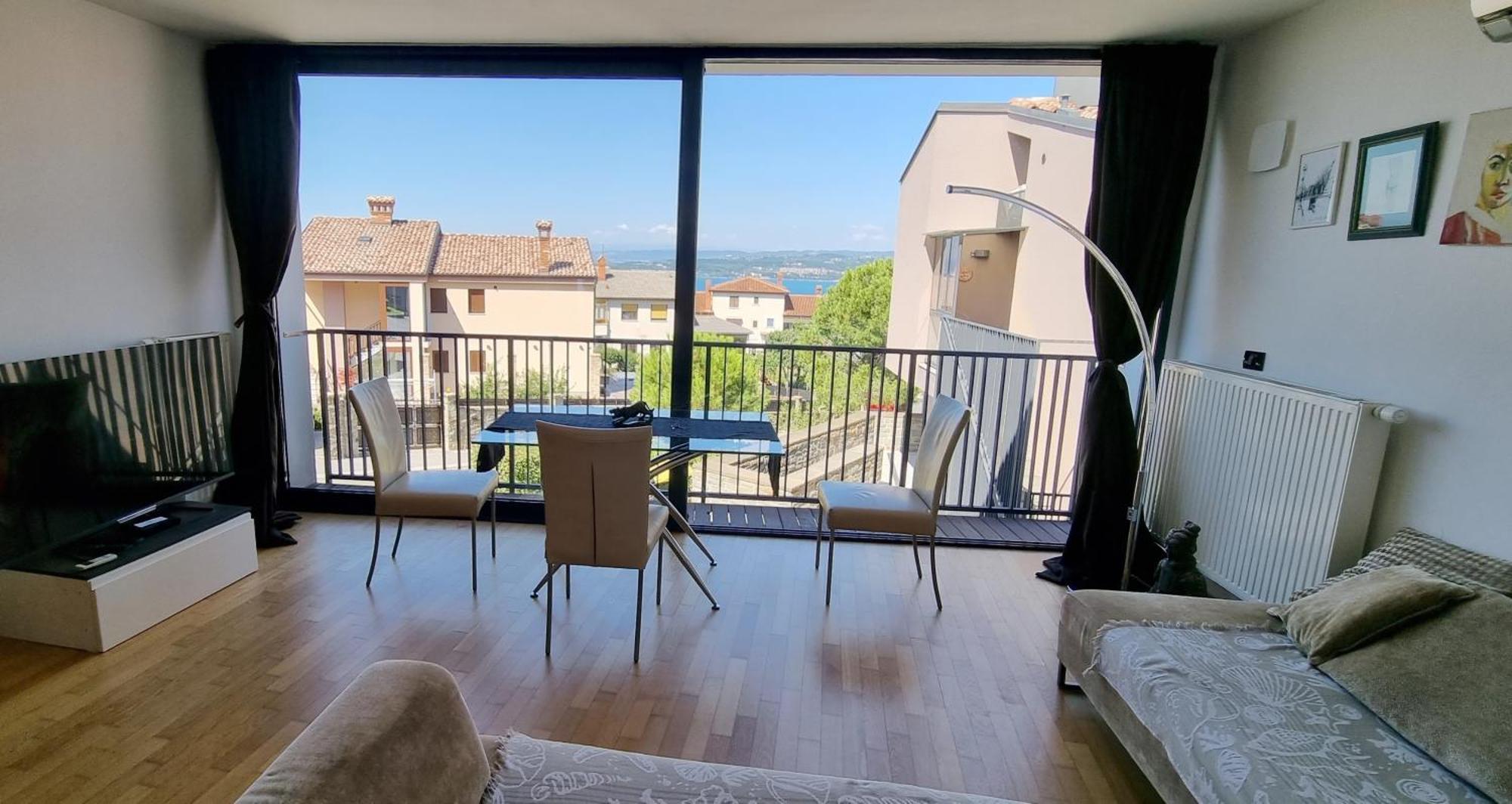 Bella Vista Lux Apartment With Private Terace Koper Exteriör bild